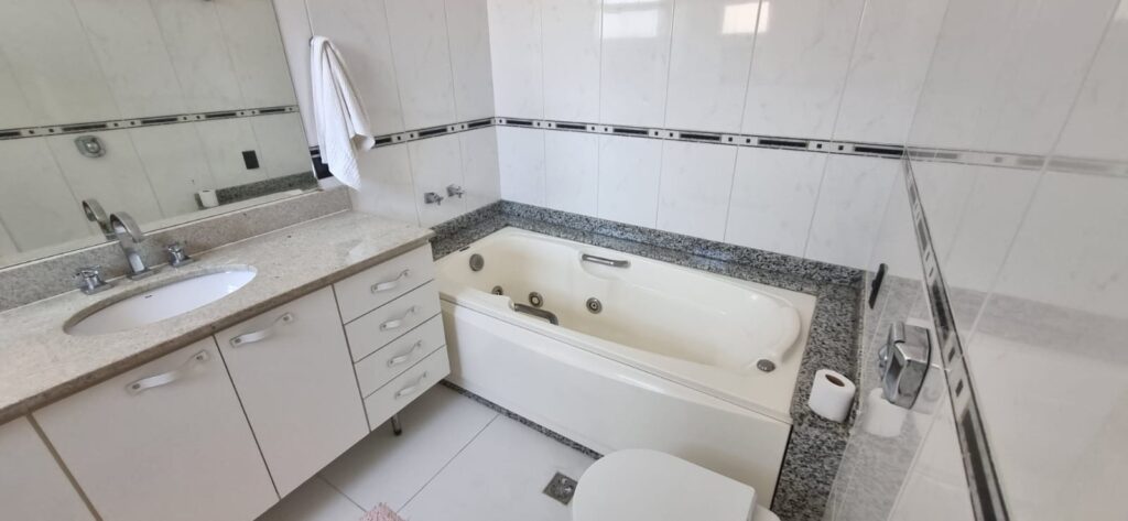 WhatsApp Image 2025-09-19 at 14.27.28 (2)