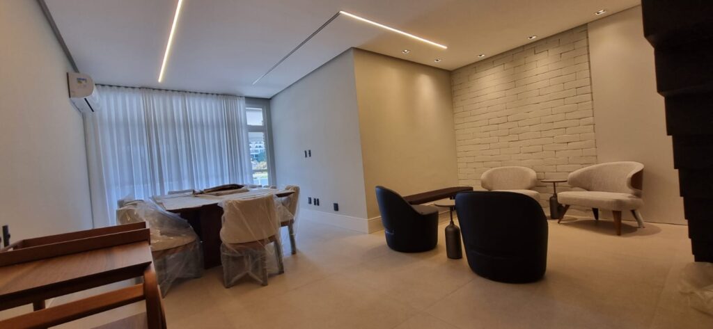 WhatsApp Image 2025-09-19 at 14.27.29 (1)