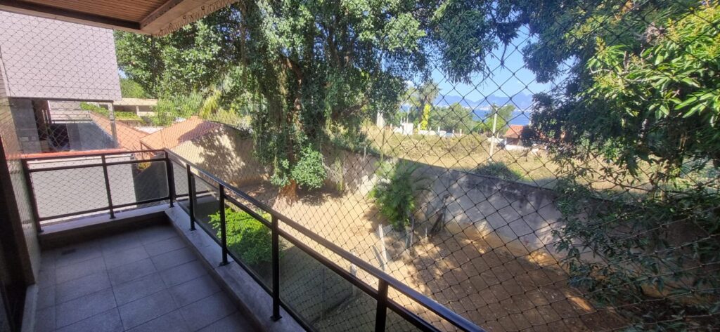 WhatsApp Image 2025-10-06 at 21.32.59 (1)