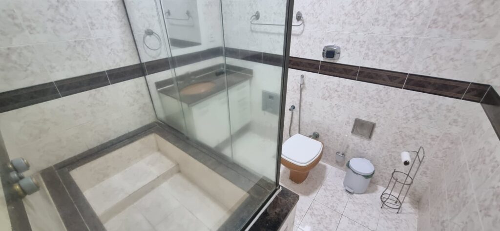 WhatsApp Image 2025-10-06 at 21.33.00 (3)