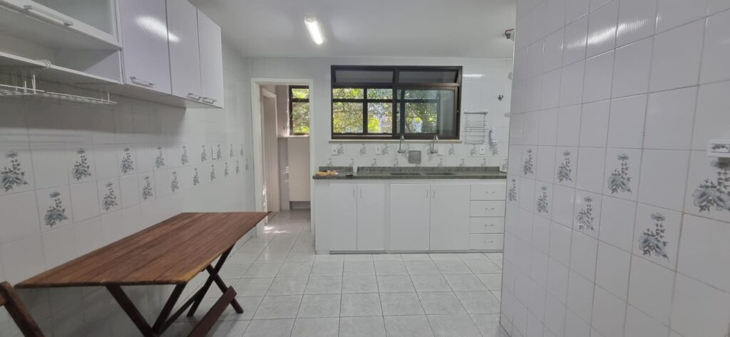 WhatsApp Image 2025-10-06 at 21.33.02