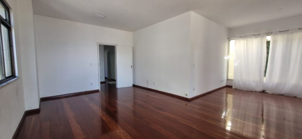 WhatsApp Image 2025-10-06 at 21.33.02 (3)