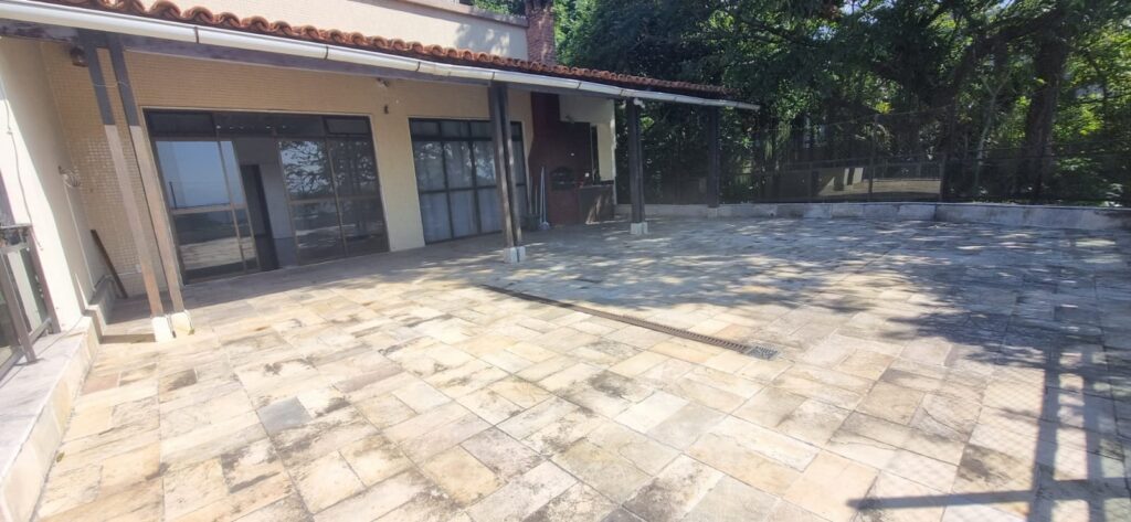 WhatsApp Image 2025-10-06 at 21.33.03 (1)