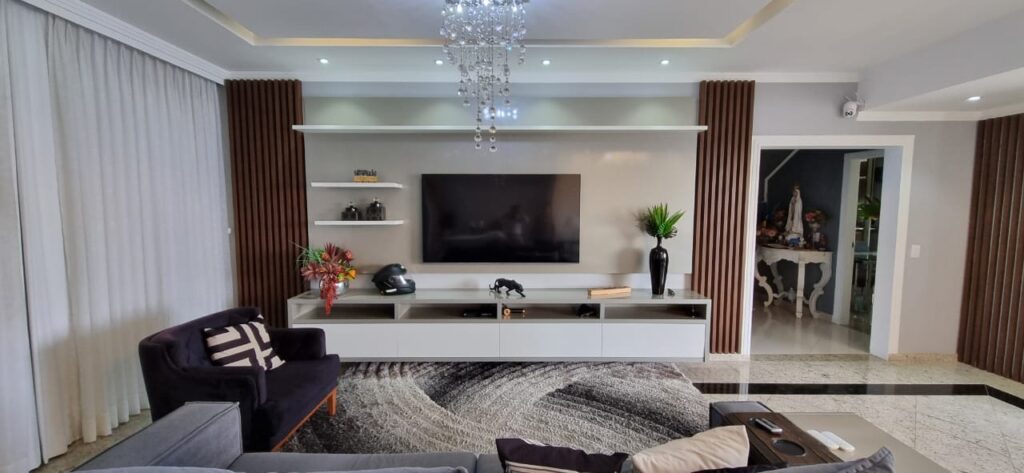 WhatsApp Image 2025-10-06 at 21.40.05 (2)