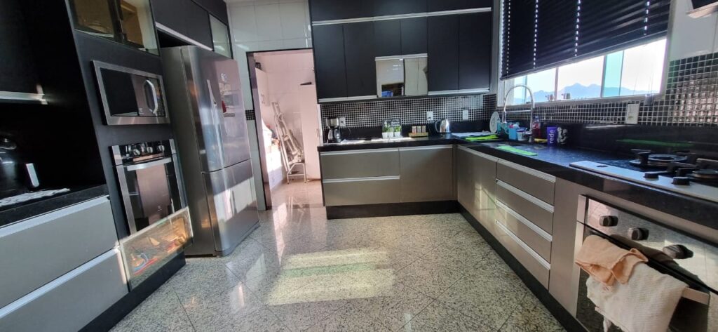 WhatsApp Image 2025-10-06 at 21.40.08