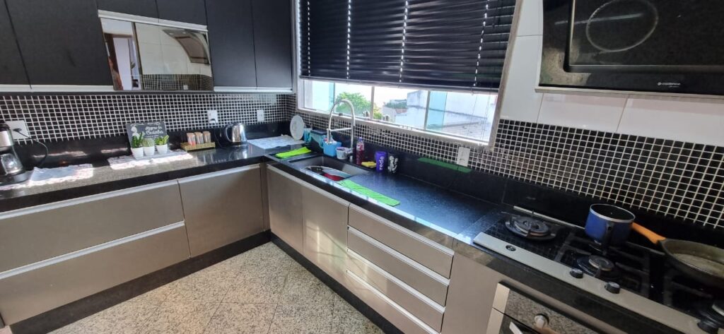 WhatsApp Image 2025-10-06 at 21.40.08 (3)