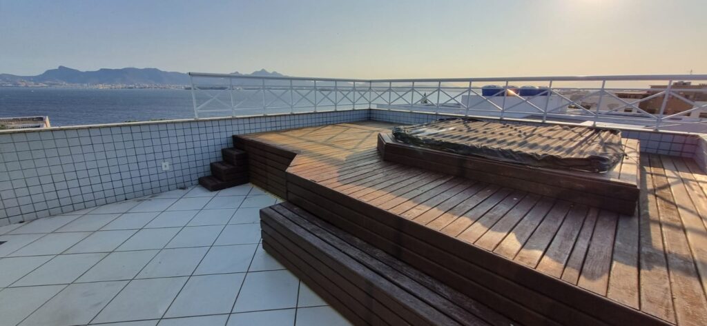 WhatsApp Image 2025-10-06 at 21.40.11 (1)