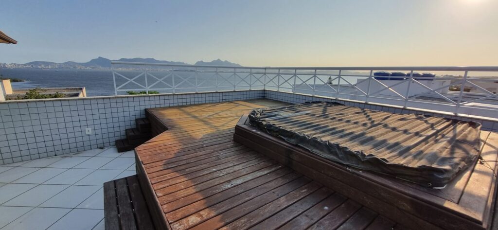 WhatsApp Image 2025-10-06 at 21.40.11 (2)