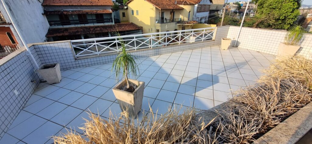 WhatsApp Image 2025-10-06 at 21.40.12 (1)