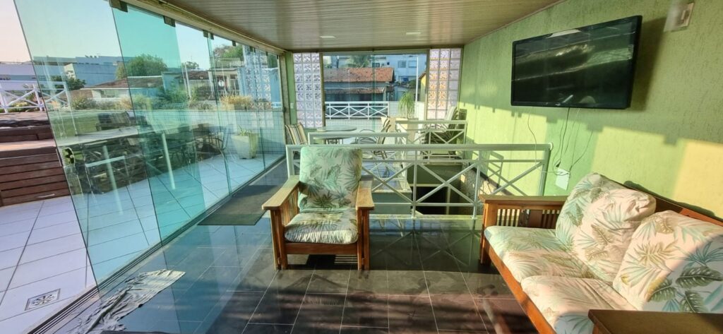 WhatsApp Image 2025-10-06 at 21.40.13