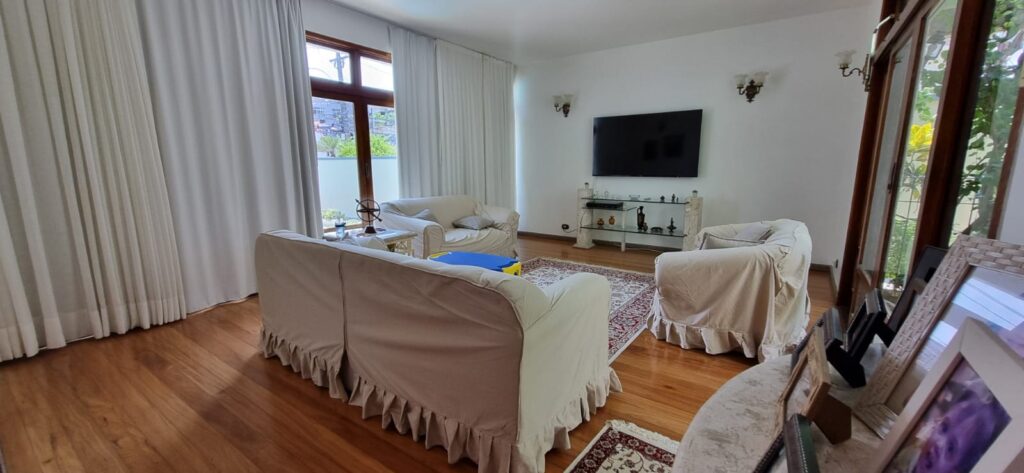 WhatsApp Image 2025-10-06 at 21.45.51 (1)