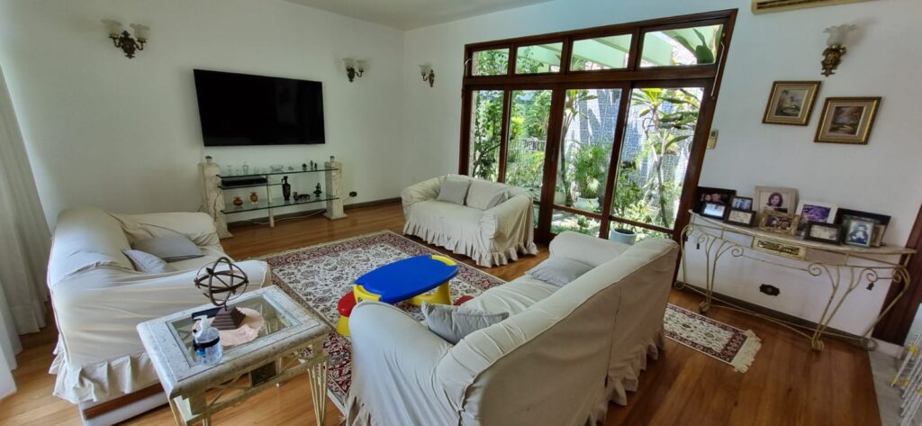 WhatsApp Image 2025-10-06 at 21.45.51 (2)