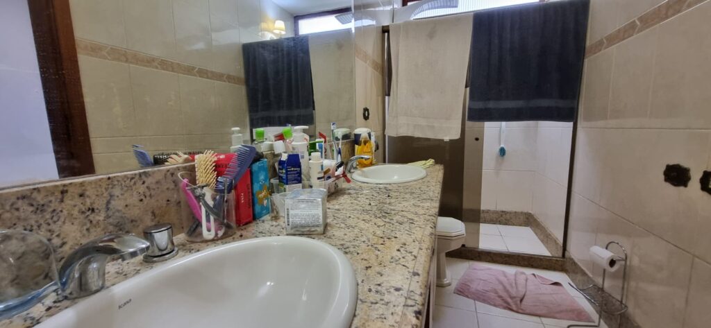 WhatsApp Image 2025-10-06 at 21.45.56