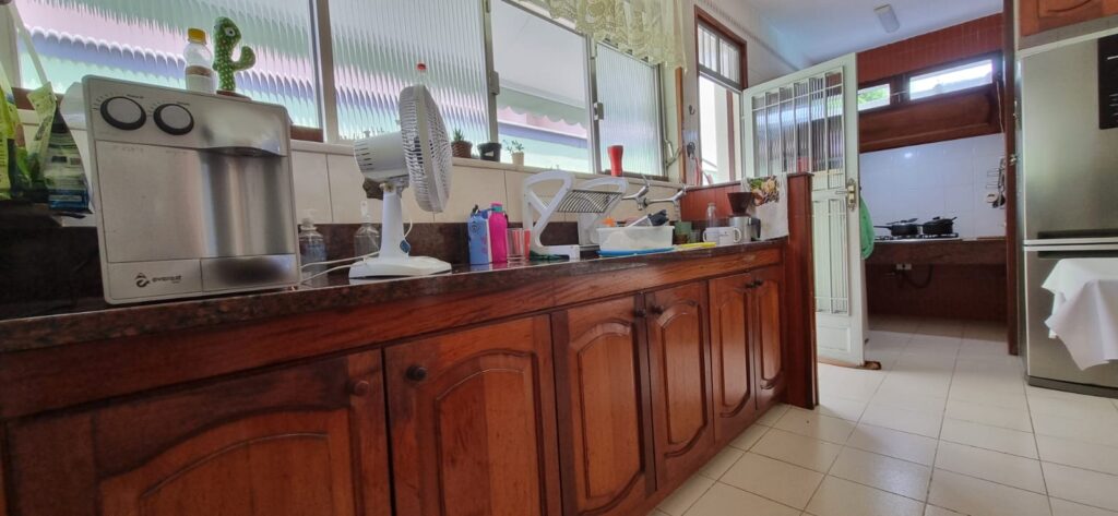 WhatsApp Image 2025-10-06 at 21.45.57 (2)