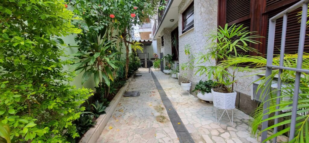 WhatsApp Image 2025-10-06 at 21.45.58 (3)