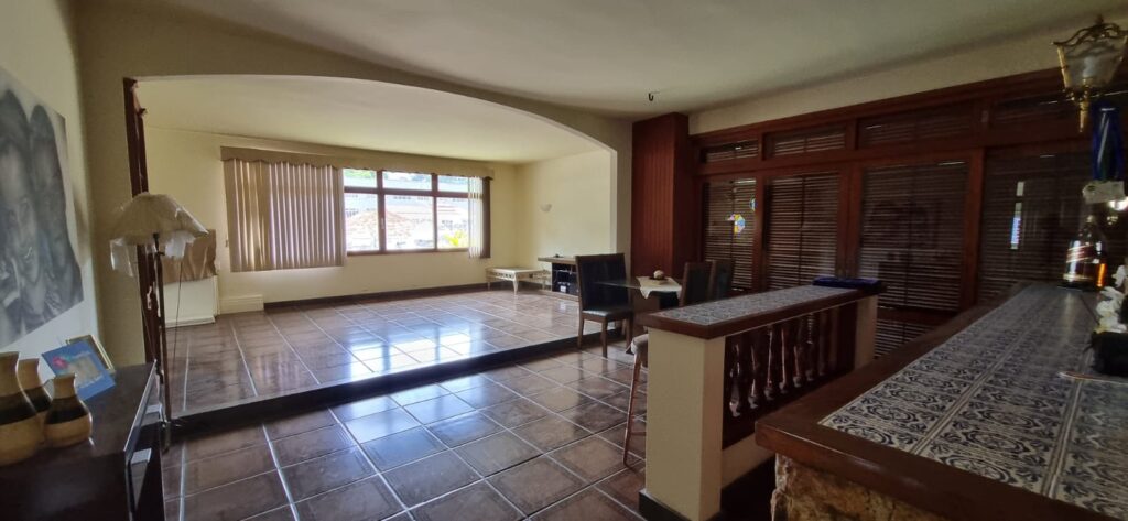 WhatsApp Image 2025-10-06 at 21.46.00 (1)