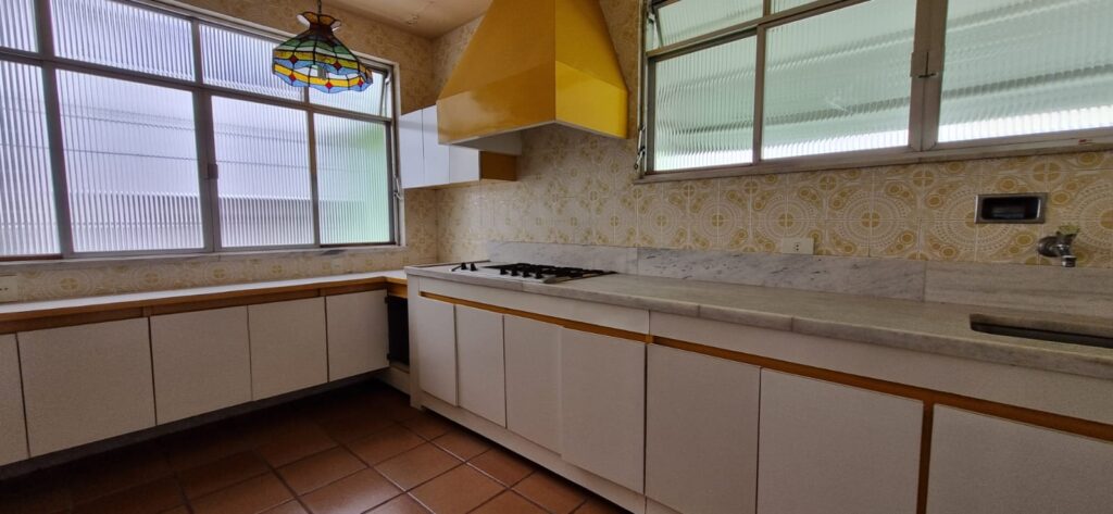 WhatsApp Image 2025-10-06 at 21.46.00