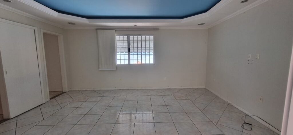 WhatsApp Image 2025-10-16 at 10.28.36 (1)