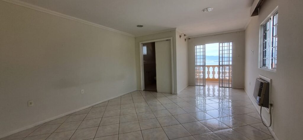 WhatsApp Image 2025-10-16 at 10.28.38 (2)