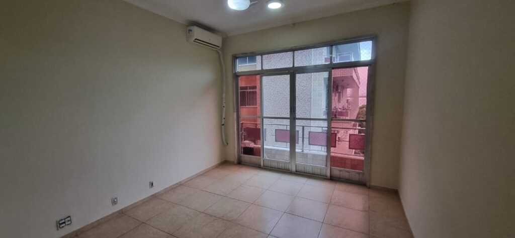 WhatsApp Image 2025-10-16 at 11.20.35 (1)