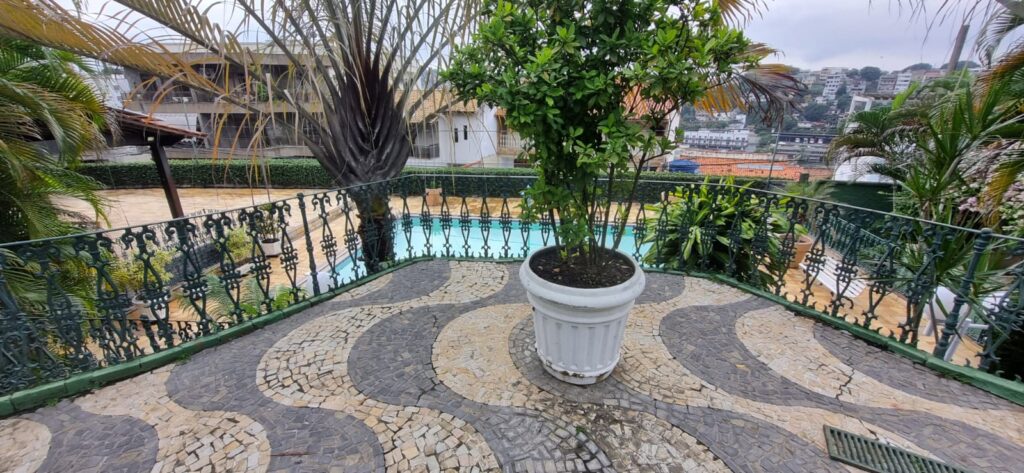 WhatsApp Image 2025-10-16 at 14.58.42 (3)