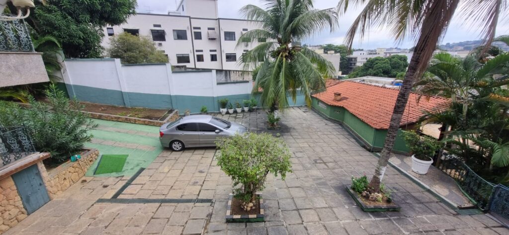 WhatsApp Image 2025-10-16 at 14.58.45 (1)