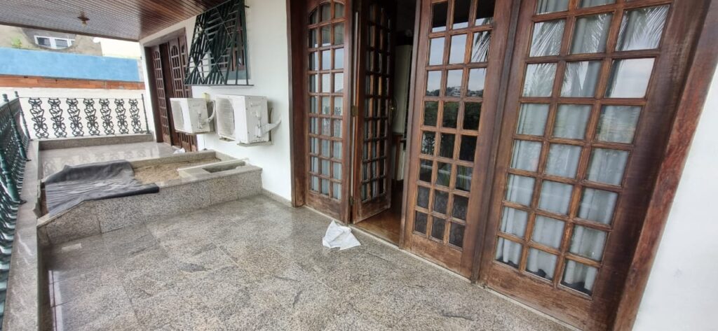 WhatsApp Image 2025-10-16 at 14.58.45 (2)