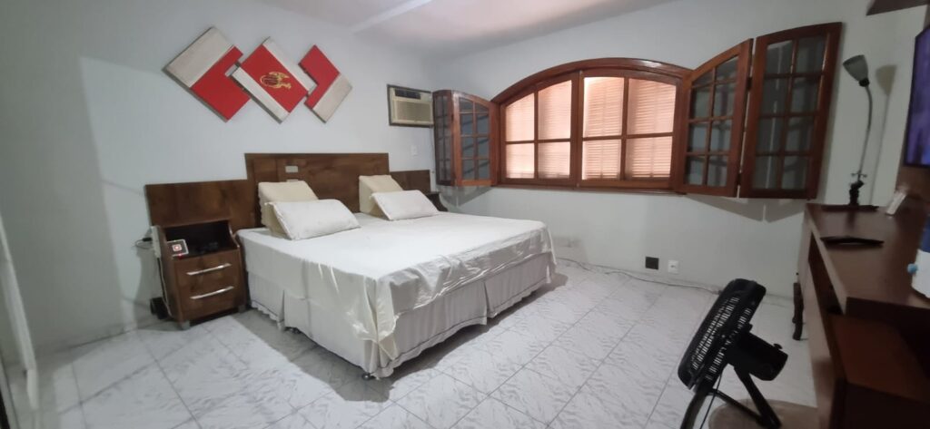 WhatsApp Image 2025-10-08 at 18.06.45